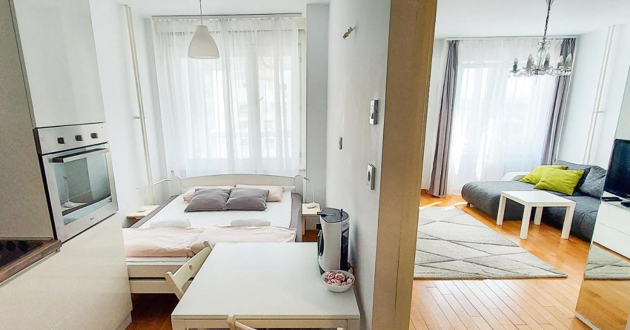 High White Apartments Belgrado Esterno foto